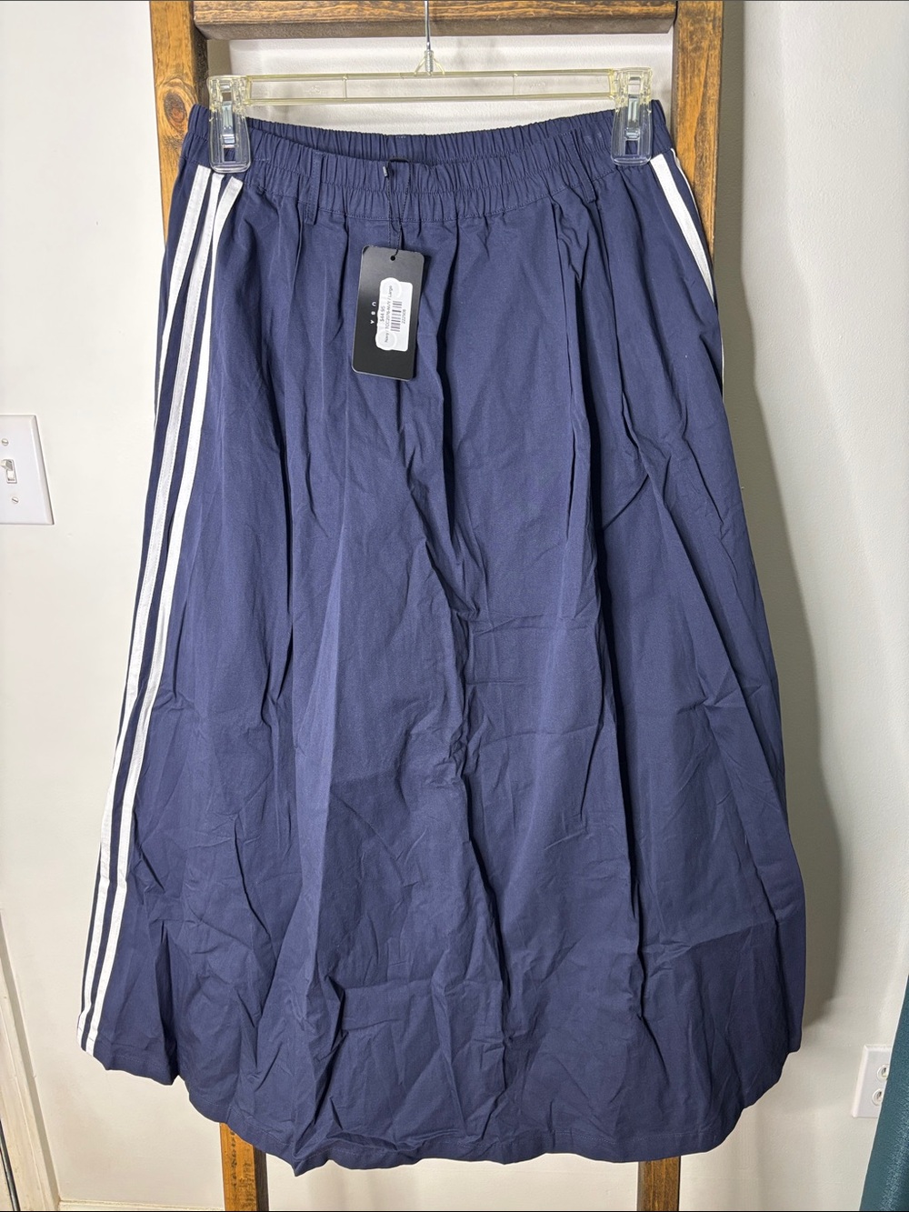 GiGio Women's Navy Maxi Skirt with White Side Stripes Size M